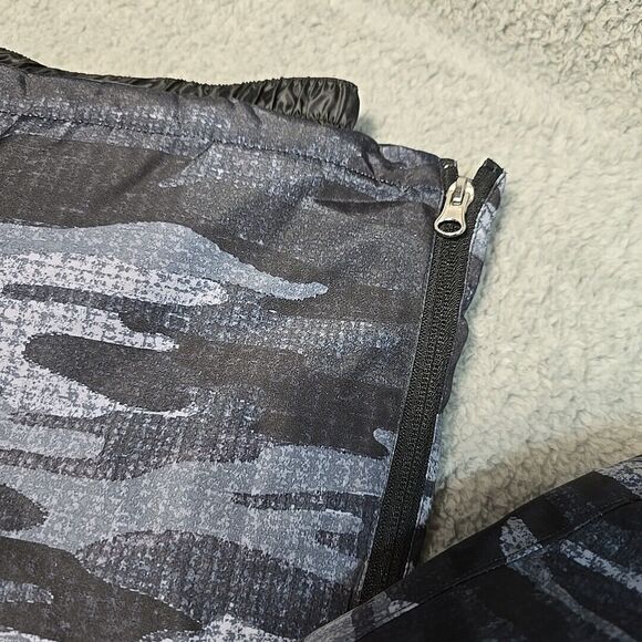 NWT FREE COUNTRY LADIES WATERPROOF SKI PANTS WOMEN'S XL CAMO Black Gray 82608 - Picture 3 of 13